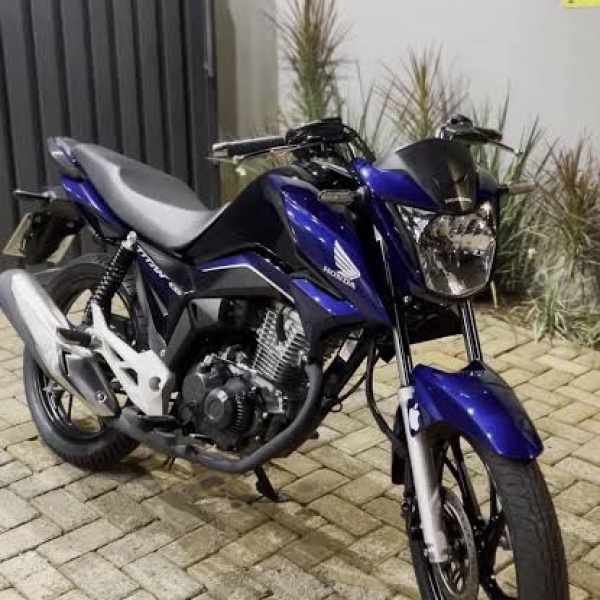 Titan 2024 Azul Zero Km